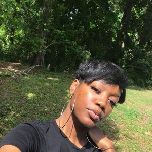 Meet your Posher, Lexee